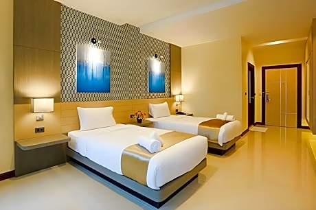 Deluxe Twin Bed Room