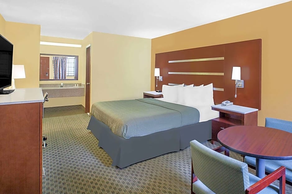 Days Inn by Wyndham Fayetteville
