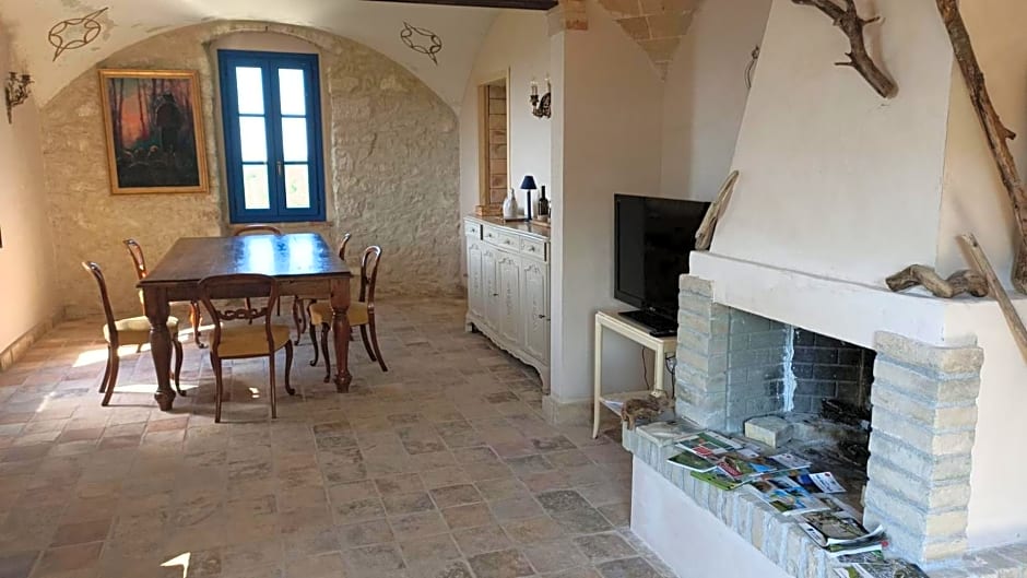 La casa dalle finestre blu