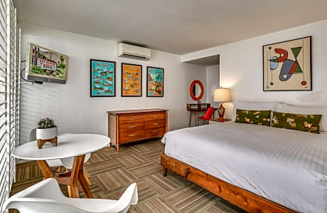 Standard King Room