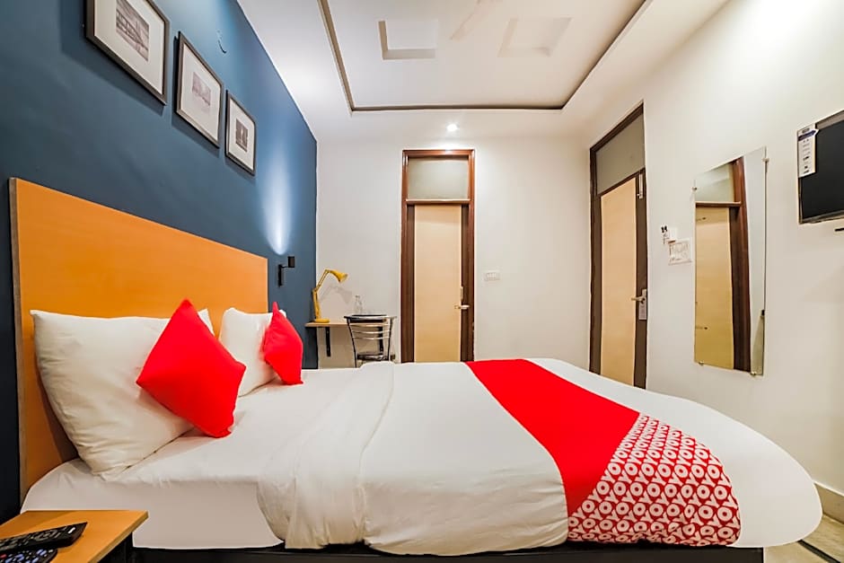 Mangotree Deluxe by OYO Rooms – Delhi, NY