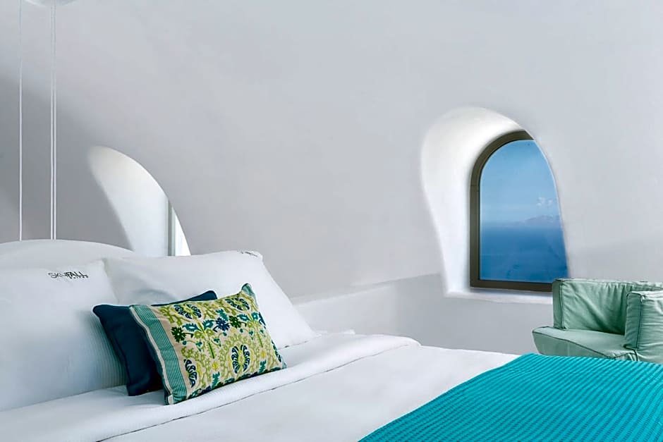 Skyfall Suites - Adults Only