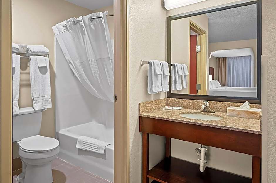 Comfort Suites Grandville