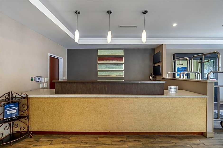 Best Western Plus Hotel At The Convention Center