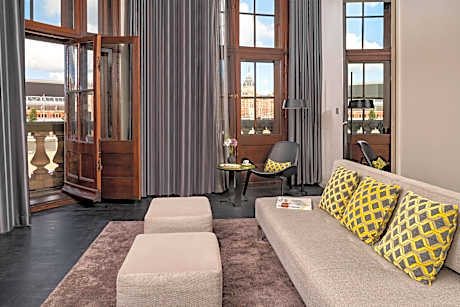 Masterpiece Suite with Canal View