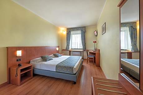 Economy Double or Twin Room