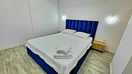 Apartment with Lateral Sea View