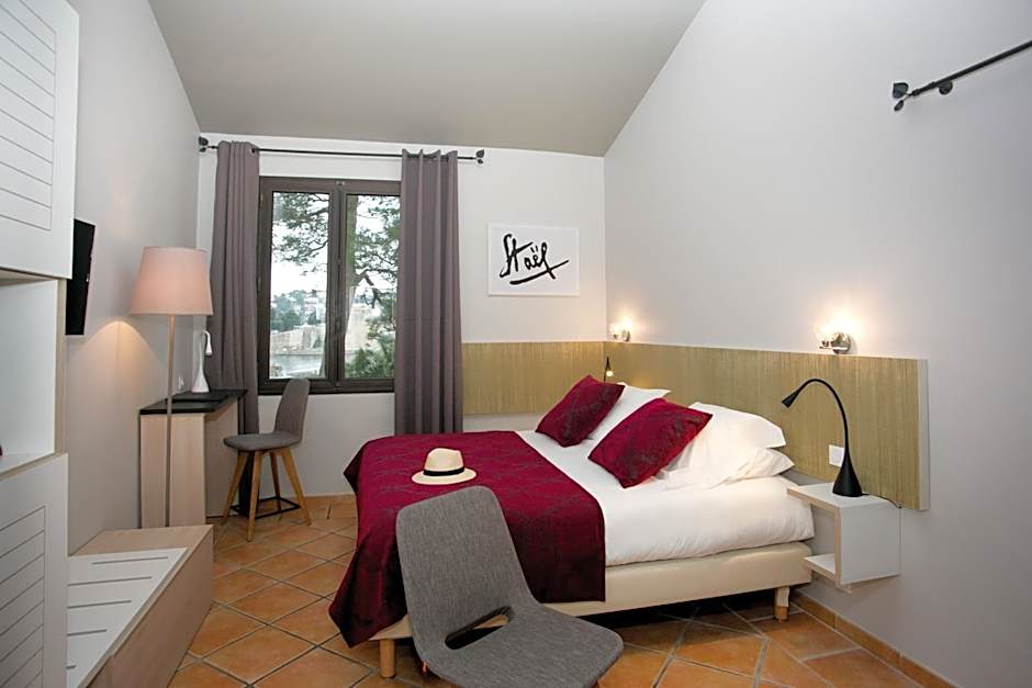 Le Relais Des Trois Mas