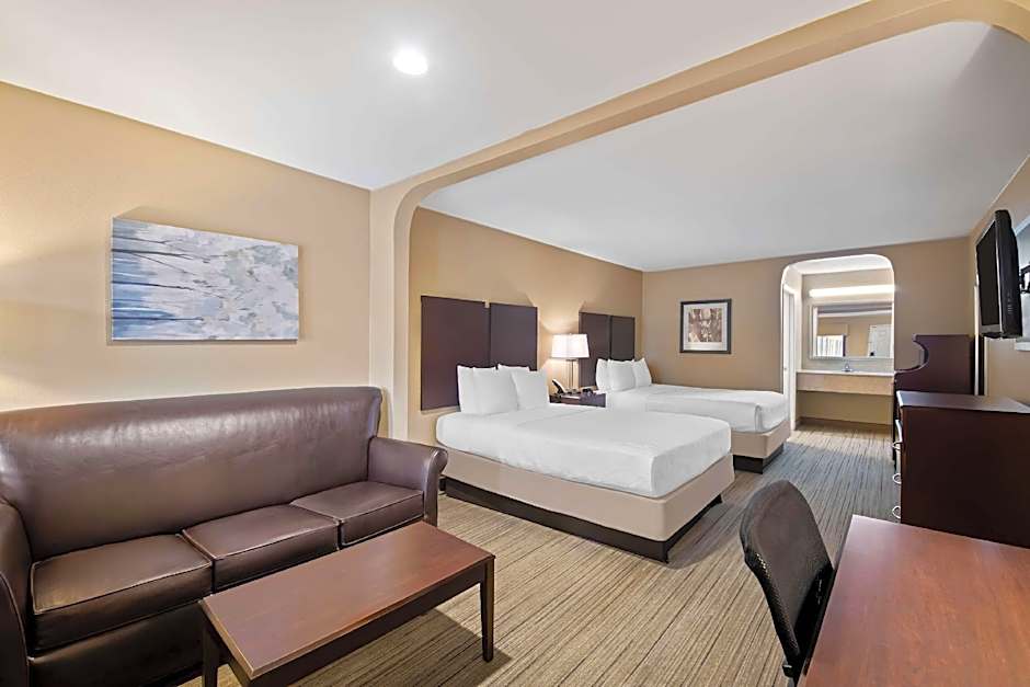 Best Western Cedar Inn
