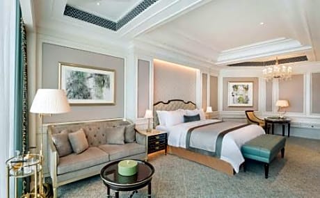 Deluxe Room, Guest room, 1 King, City view