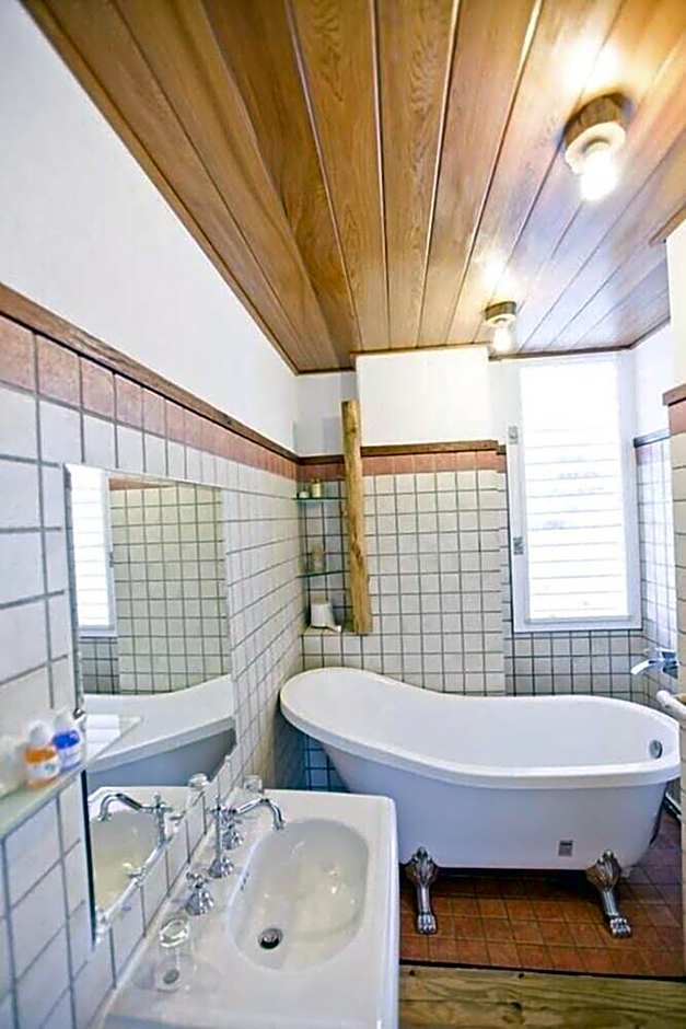 Smile Food Spa Bed and Breakfast