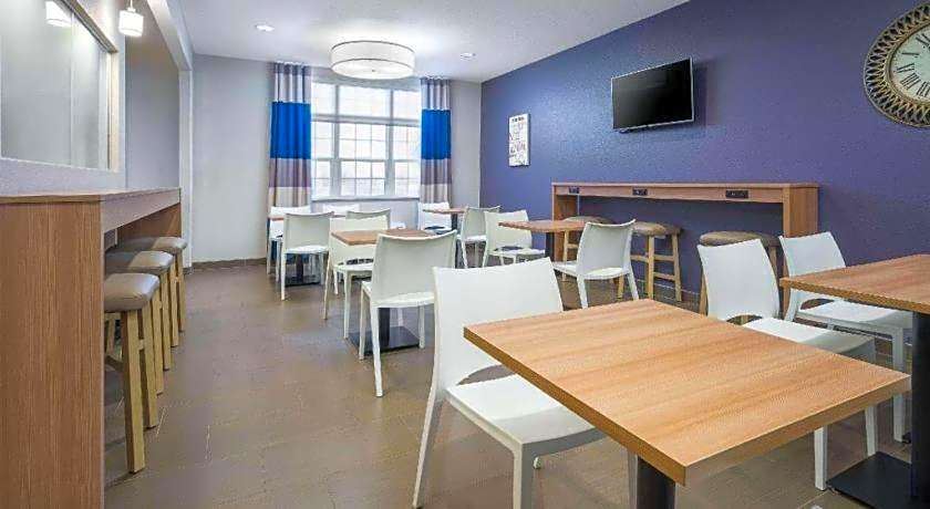 Microtel Inn & Suites By Wyndham Moorhead Fargo Area
