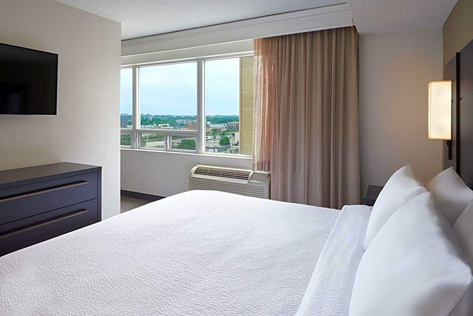 Residence Inn by Marriott London Downtown