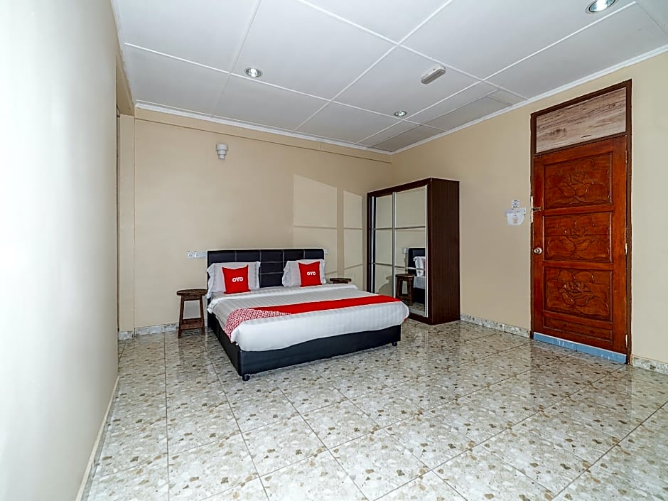 OYO 89932 DD Homestay