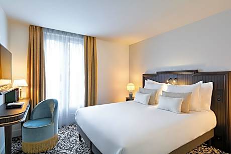 Classic Room with Terrace