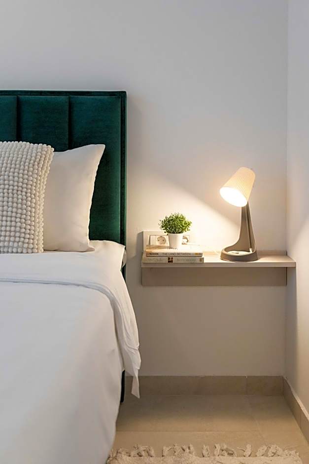 Modern City Residences - Free Private Parking