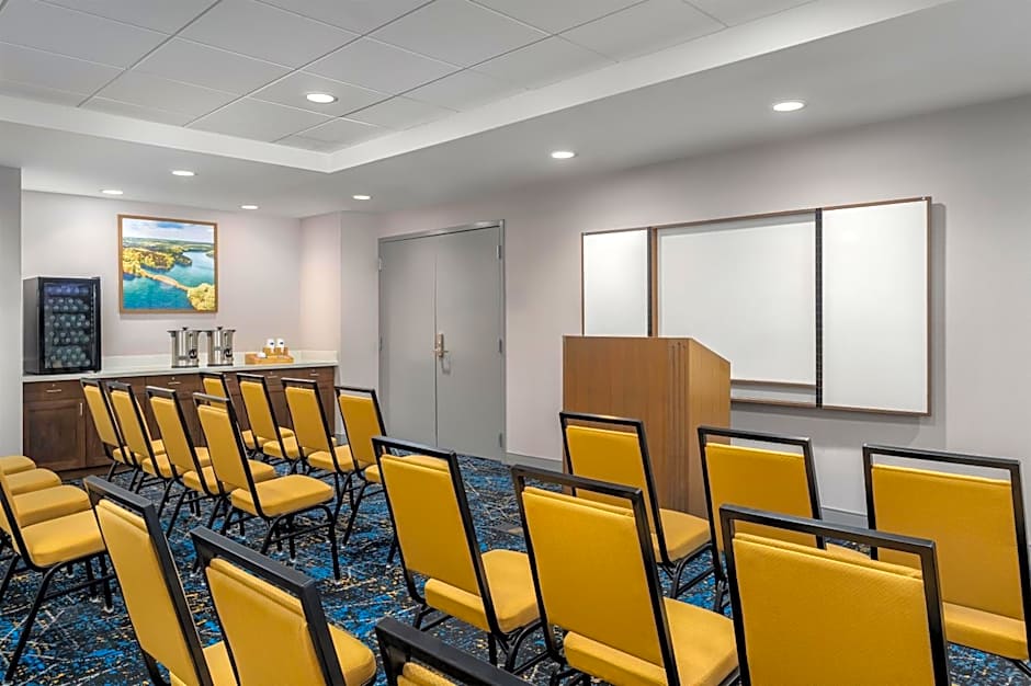 Hampton Inn Baltimore/Bayview Campus