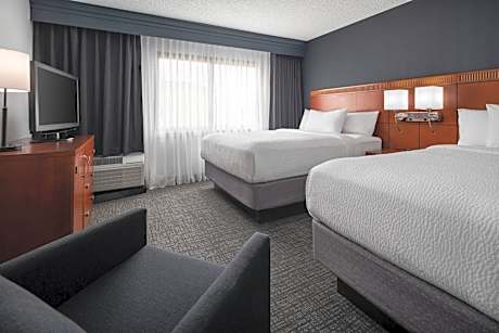 One-Bedroom Queen Suite with Two Queen Beds and Sofa Bed