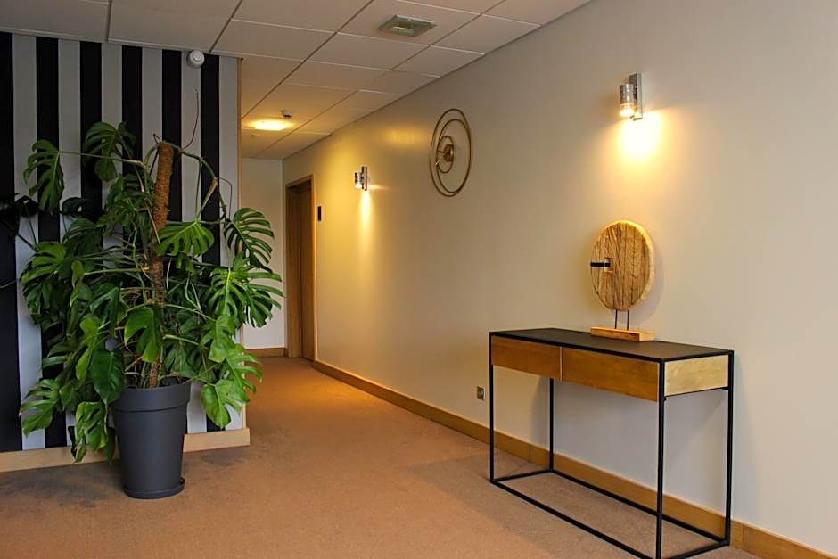 Le Konine - Hotel & Bar & Restaurant