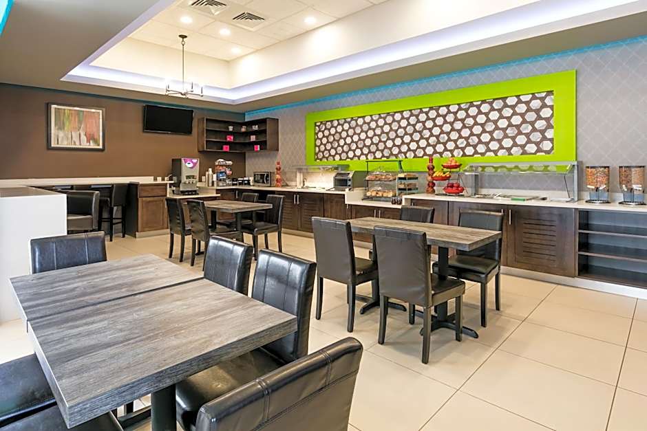 Ramada by Wyndham El Paso