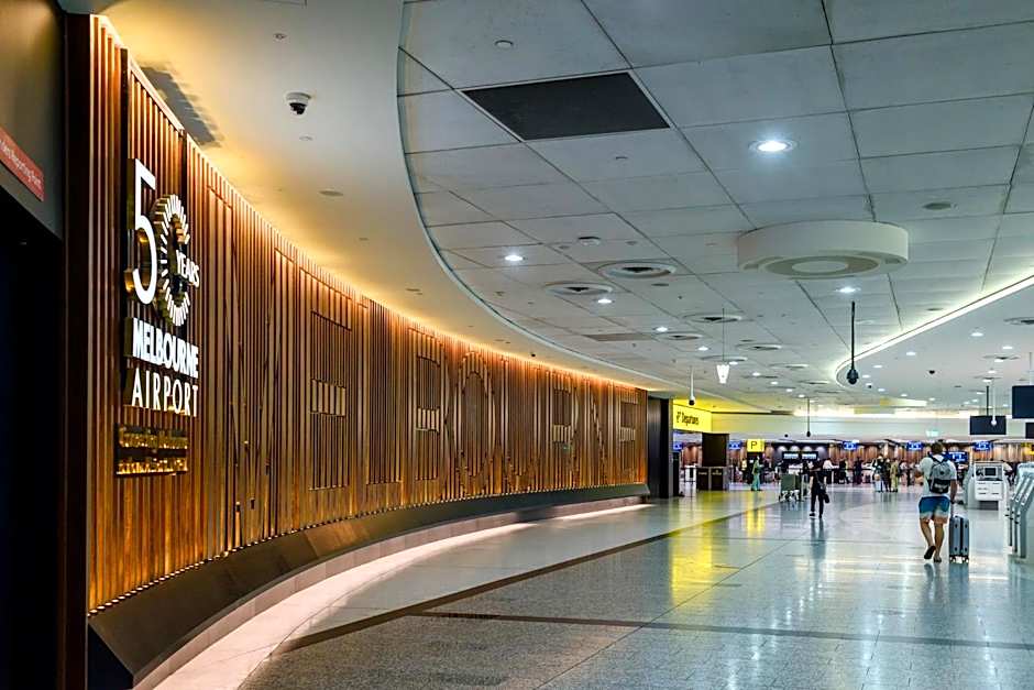 Holiday Inn Melbourne Airport By IHG