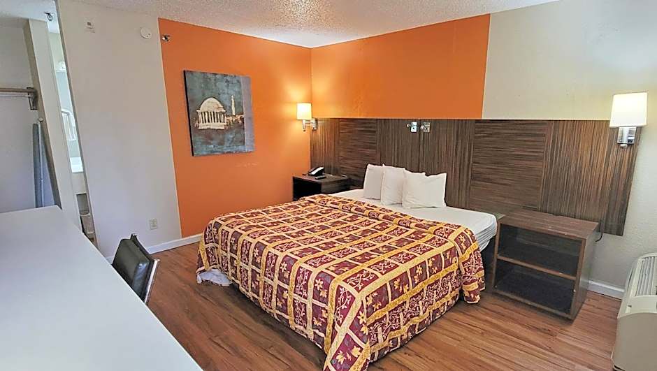 Studios & Suites 4 Less Charlotte