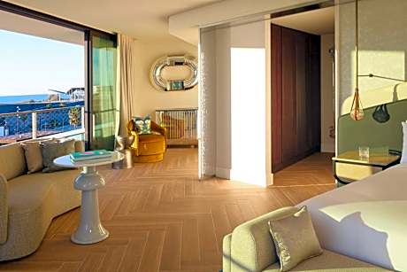 Euphoria King Studio Suite with Marina View