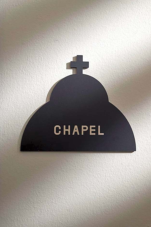 The ICON Hotel & Lounge