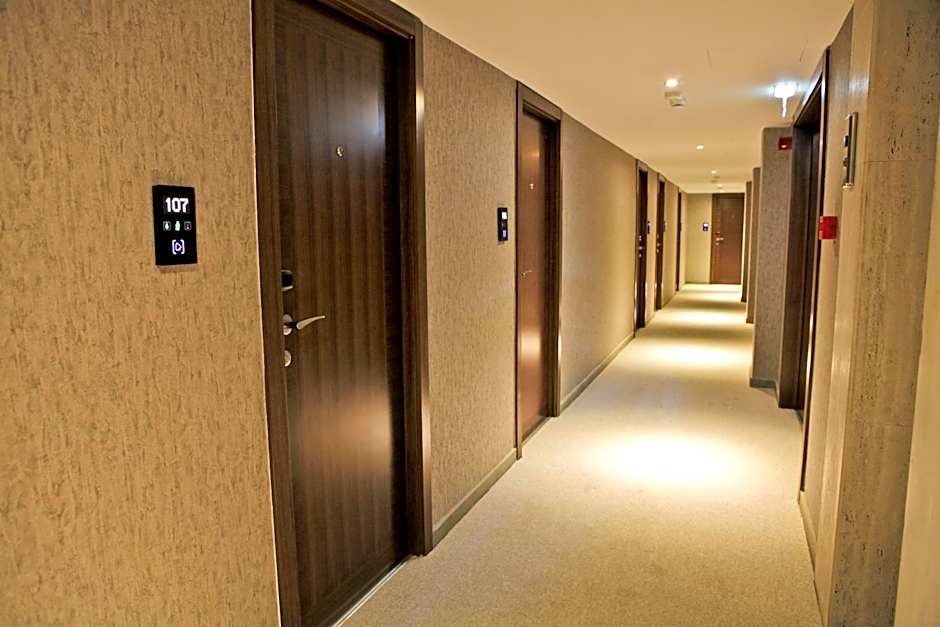 Achilleos City Hotel