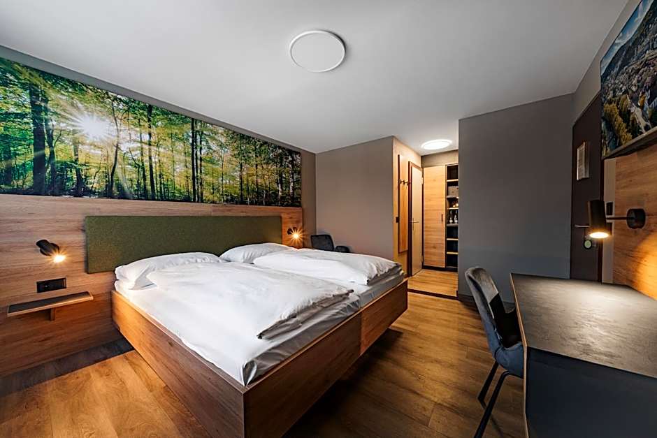 Hotel Linde - 24h Self Check-in