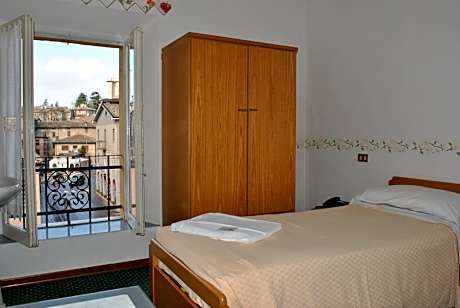 Double or Twin Room with Private Bathroom