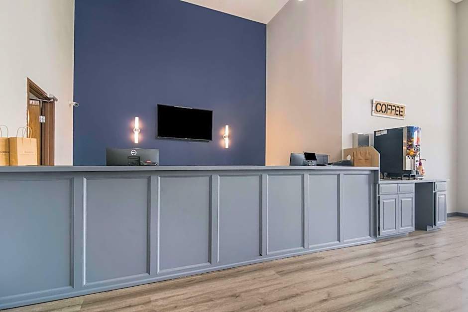 Econo Lodge Branson Theater District