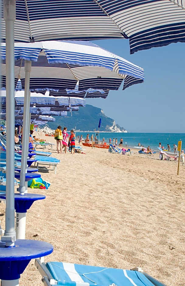 Villaggio Riva Musone