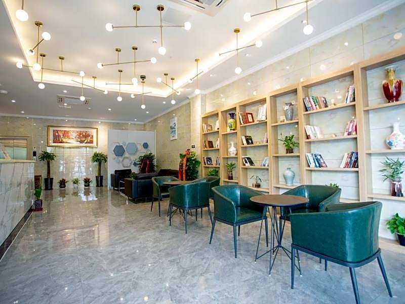 GreenTree Inn Express Shanghai Pudong Lingang New City Yunhan Road