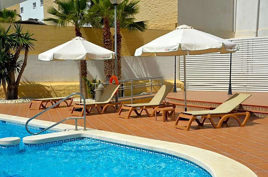 La Familia Gallo Rojo