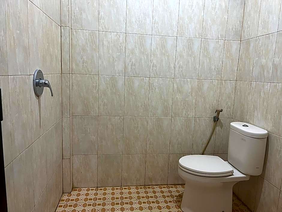 Hotel O Wisma Aliyah Near Sidrap