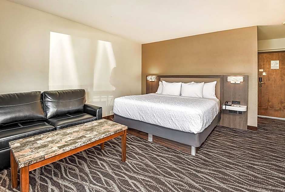 Sandpoint Hotel & Suites Downtown