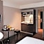Residence Mercure Paris La Defense Grande Arche