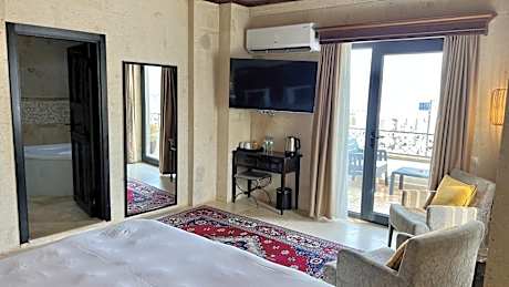 Junior Suite with Balcony