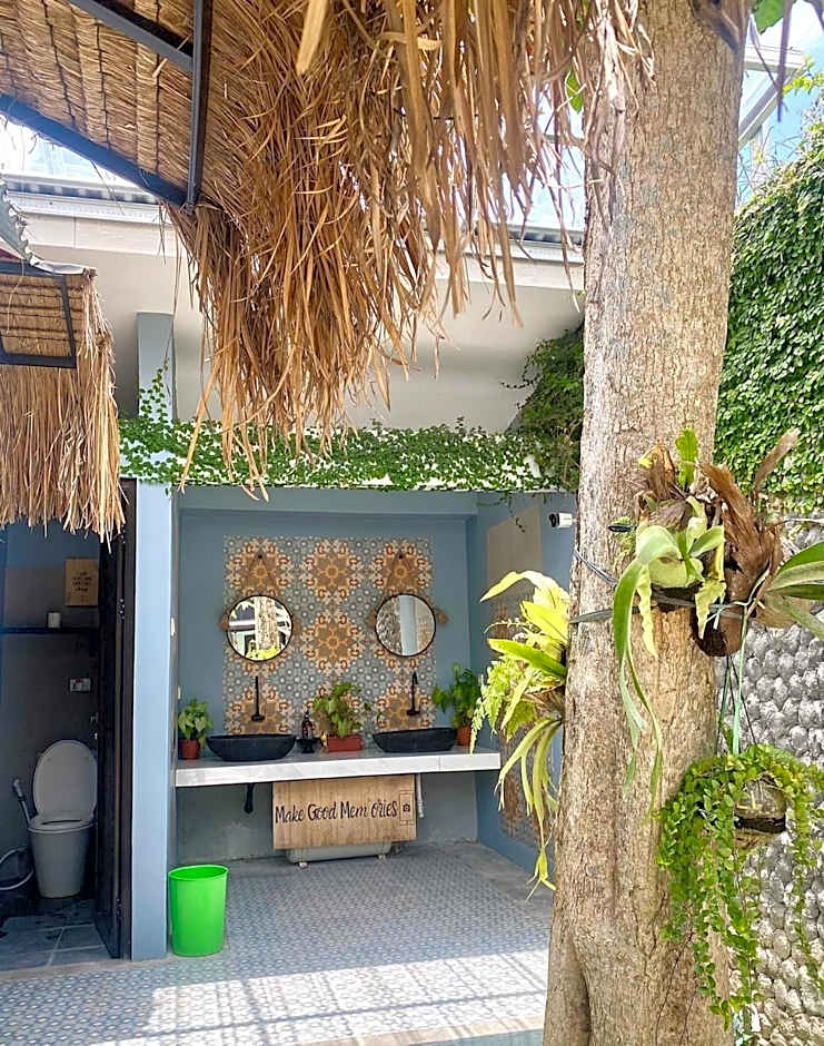 The Jungle Hostel Canggu