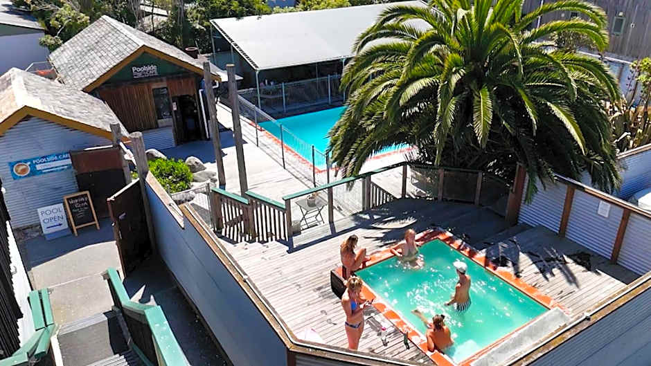 Dusky Lodge & Backpackers