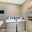 La Quinta Inn & Suites by Wyndham Springfield South