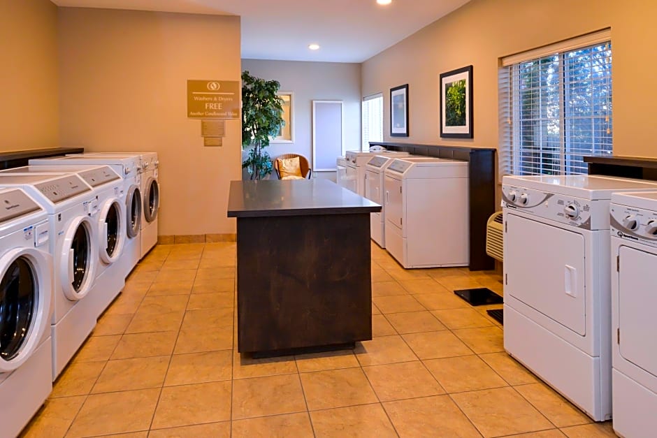 Candlewood Suites Bloomington-Normal