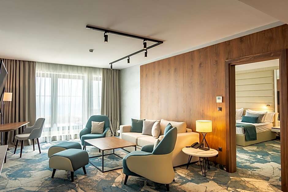 Astoria Hotel All Inclusive- Private Beach & Beach Club