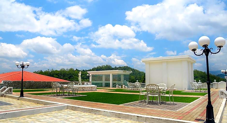 The Grand Kandyan Hotel