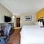 Hampton Inn By Hilton Pittsburgh/West Mifflin