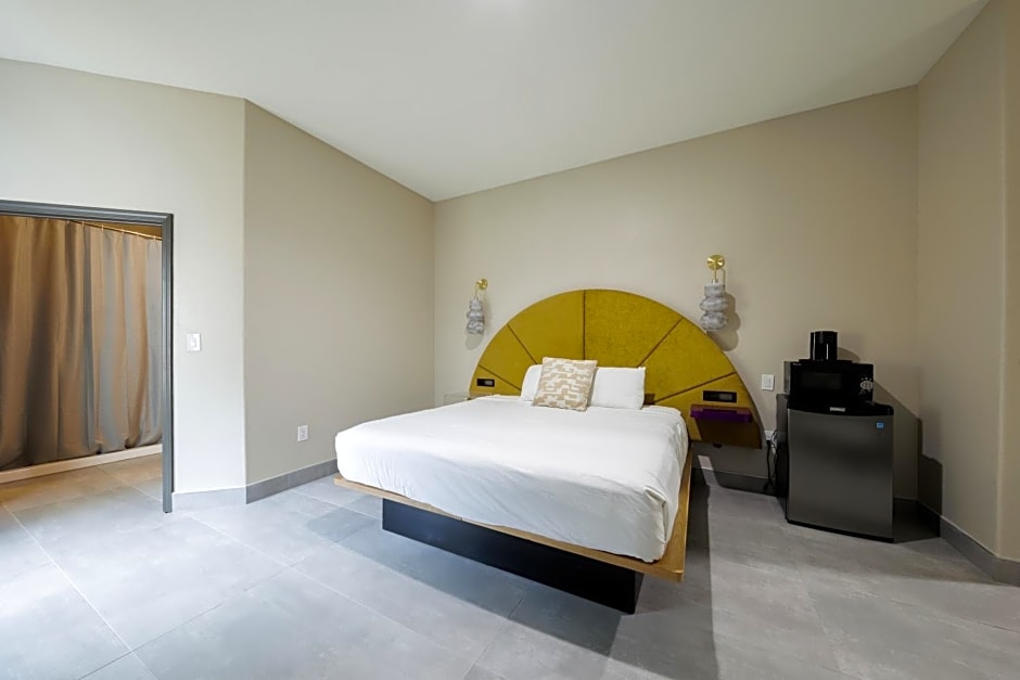 Blanco River Hotel