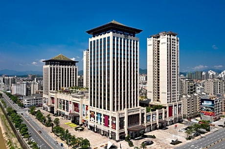 Sheraton Yunfu Xinxing Hotel