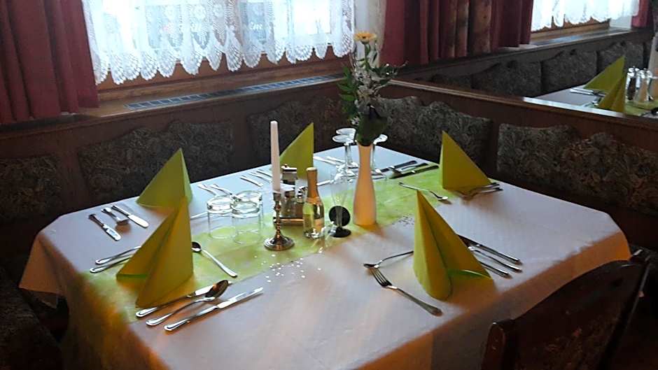 Gasthof Pension Traube