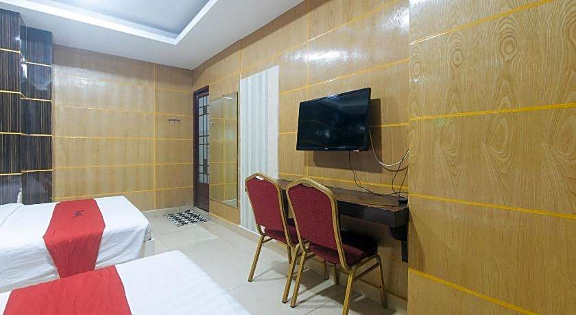 RedDoorz @ Winter Hotel Araneta